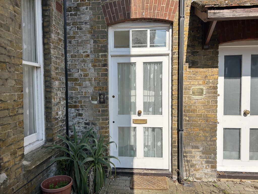 Property photo 3 of 18
