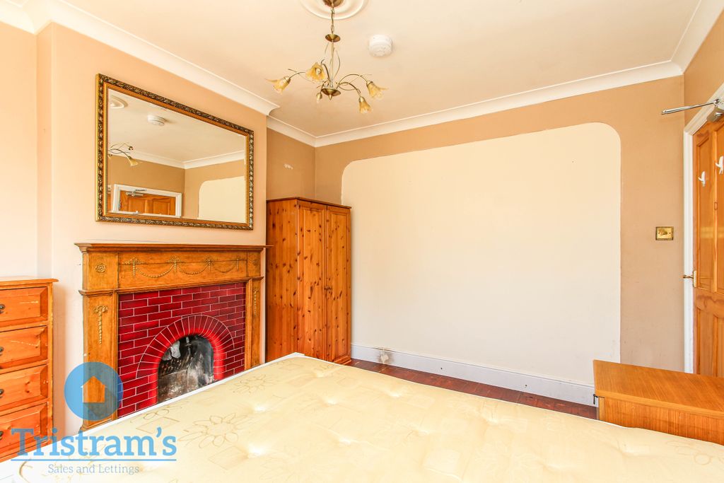 Property photo 2 of 14 Img_1730