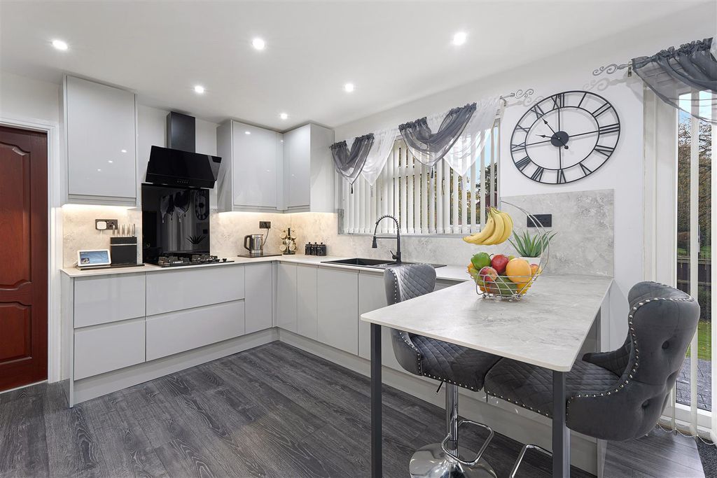Additional image 15 of 4 bed detached house for saleSt. Andrews Close, Darlington DL1