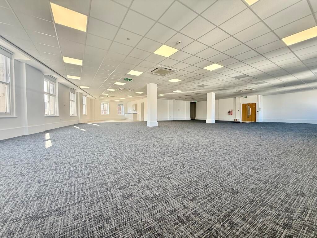 Property photo 3 of 10 Photo 3