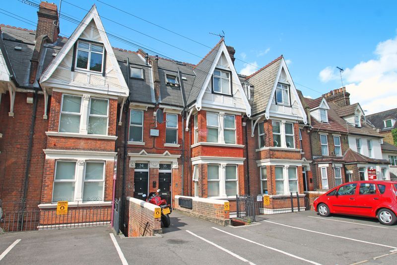 Property photo 1 of 6 Photo 7