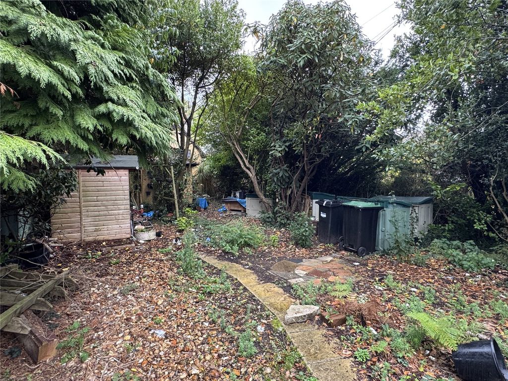 Property photo 3 of 7 Picture No. 05