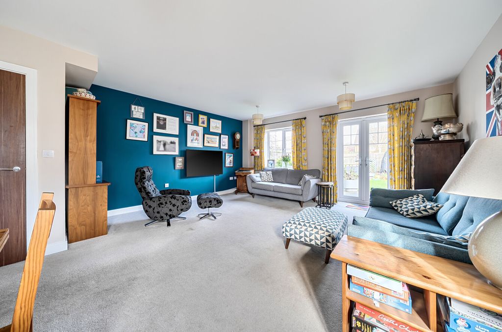 Property photo 2 of 34 1422627-31-69A6Eb...