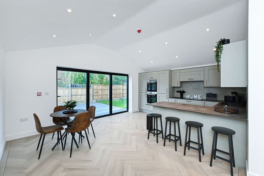 Property photo 3 of 14