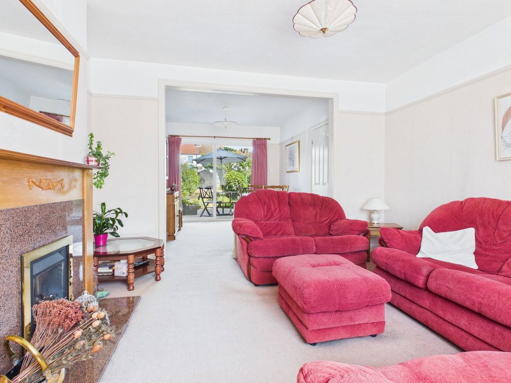 Property photo 3 of 19