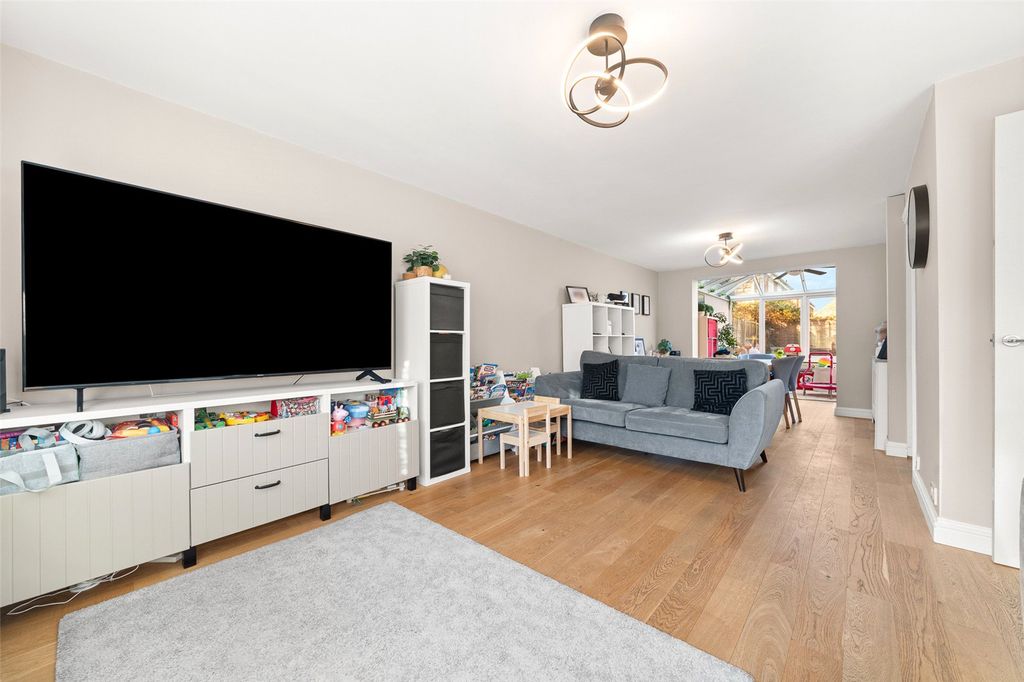 Property photo 3 of 14 Picture No. 16