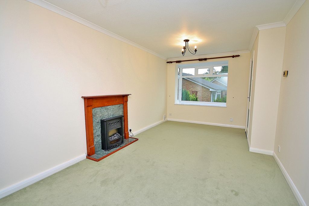 Property photo 2 of 7 Photo 02