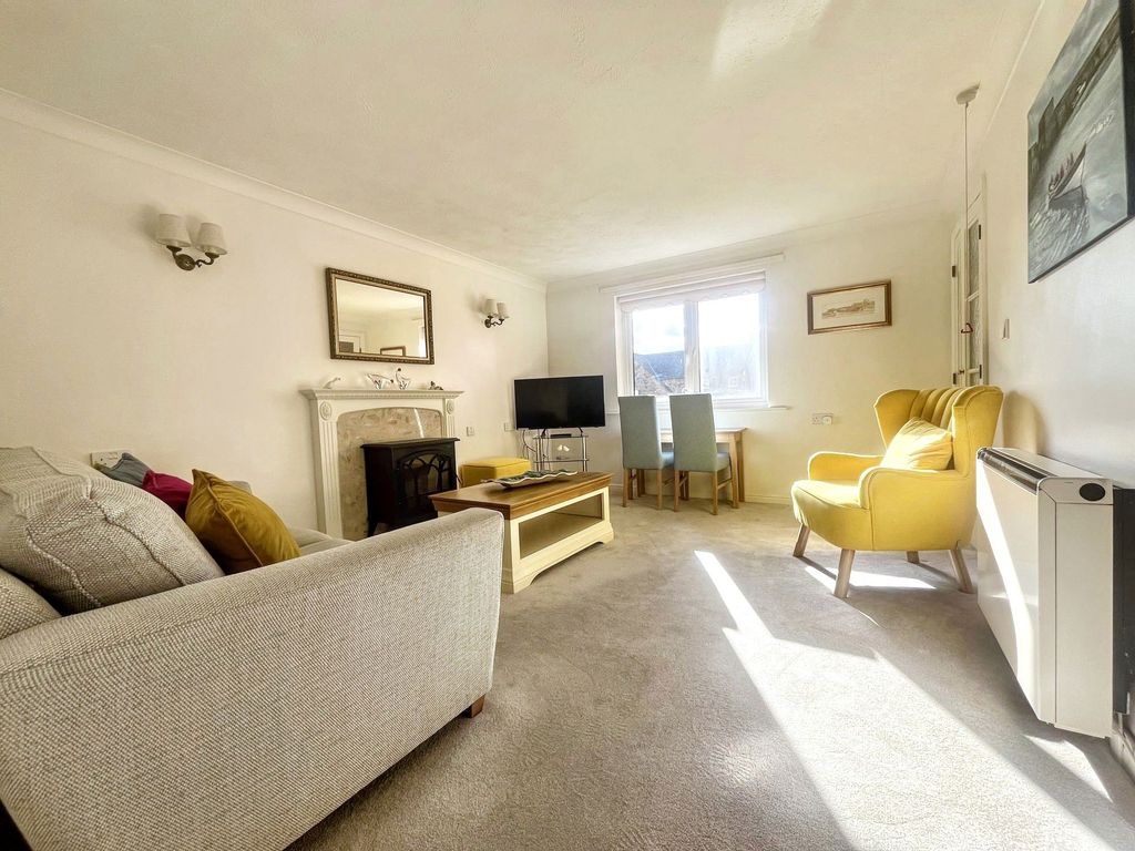 Property photo 2 of 7