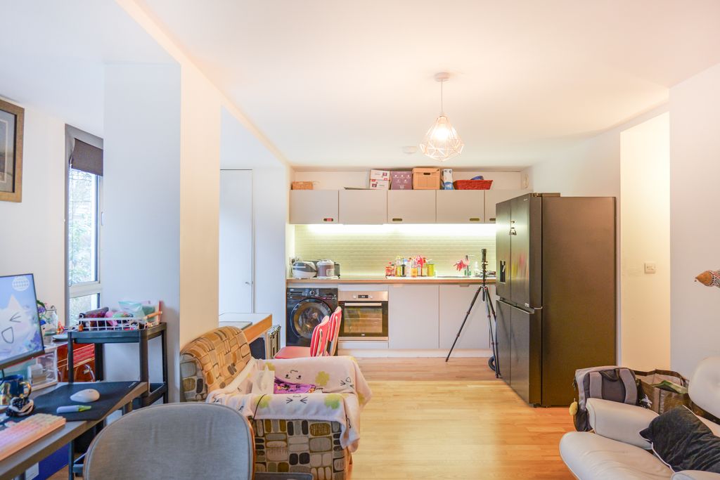 Property photo 3 of 24