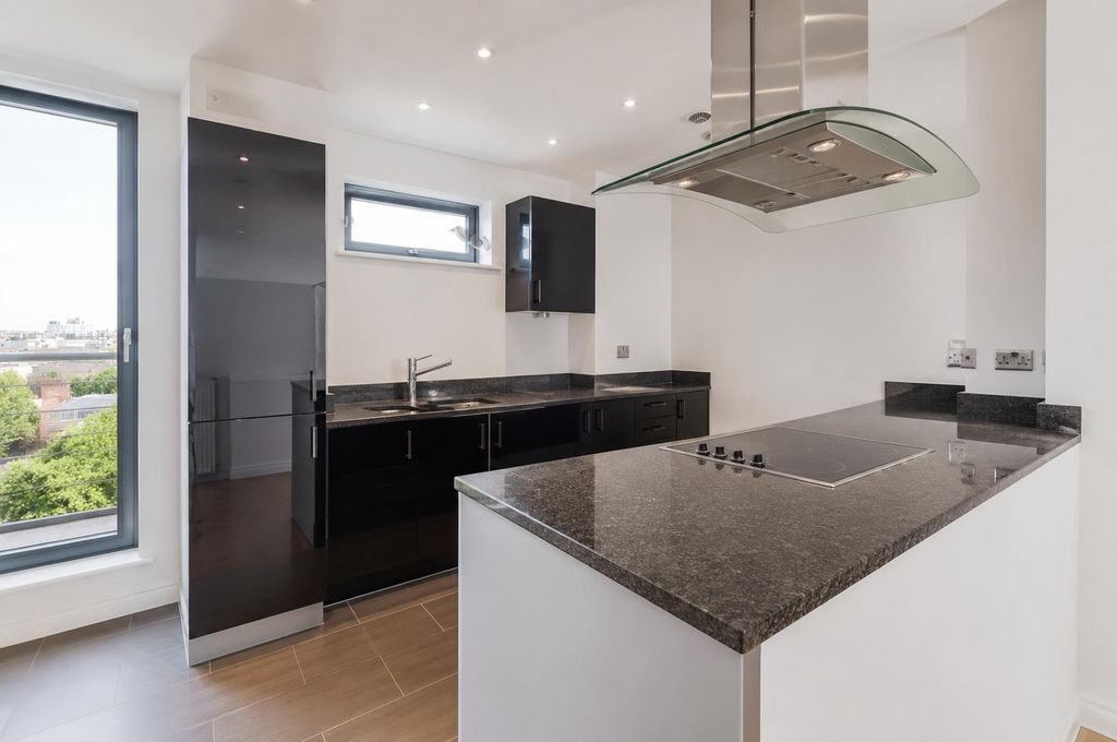 Property photo 2 of 9 2 (7).Png