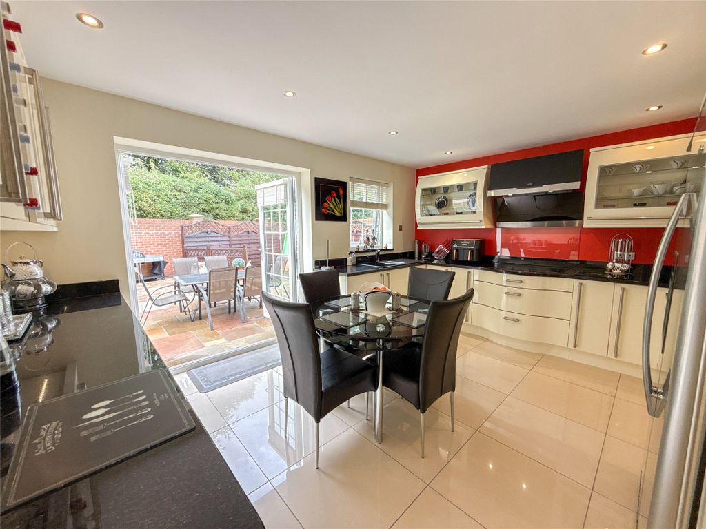 Property photo 3 of 50 Dining Kitchen