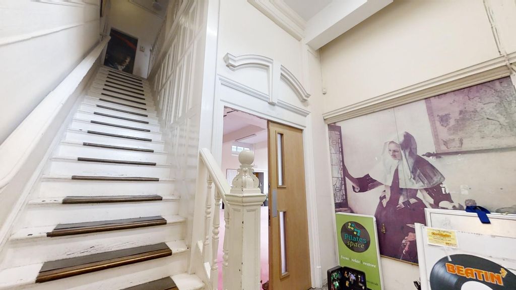 Property photo 3 of 4 Communal Entrance.Jpg