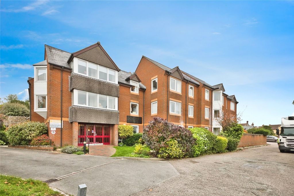 Property photo 1 of 9 General View