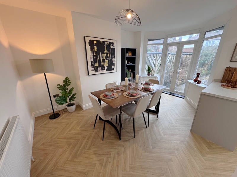 Property photo 2 of 23 Dining Kitchen