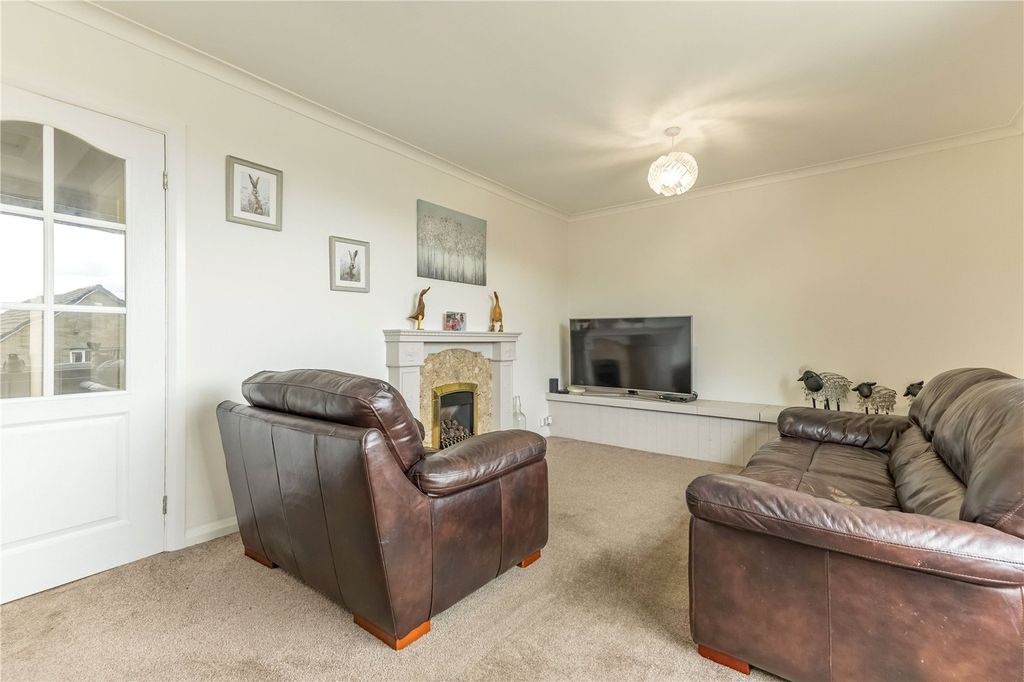 Property photo 2 of 20 Picture No. 01