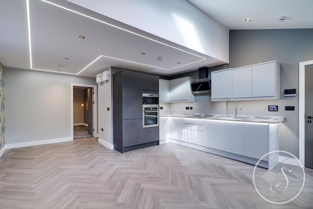 Property photo 2 of 30 Img_5537-Img_5539.Jpg