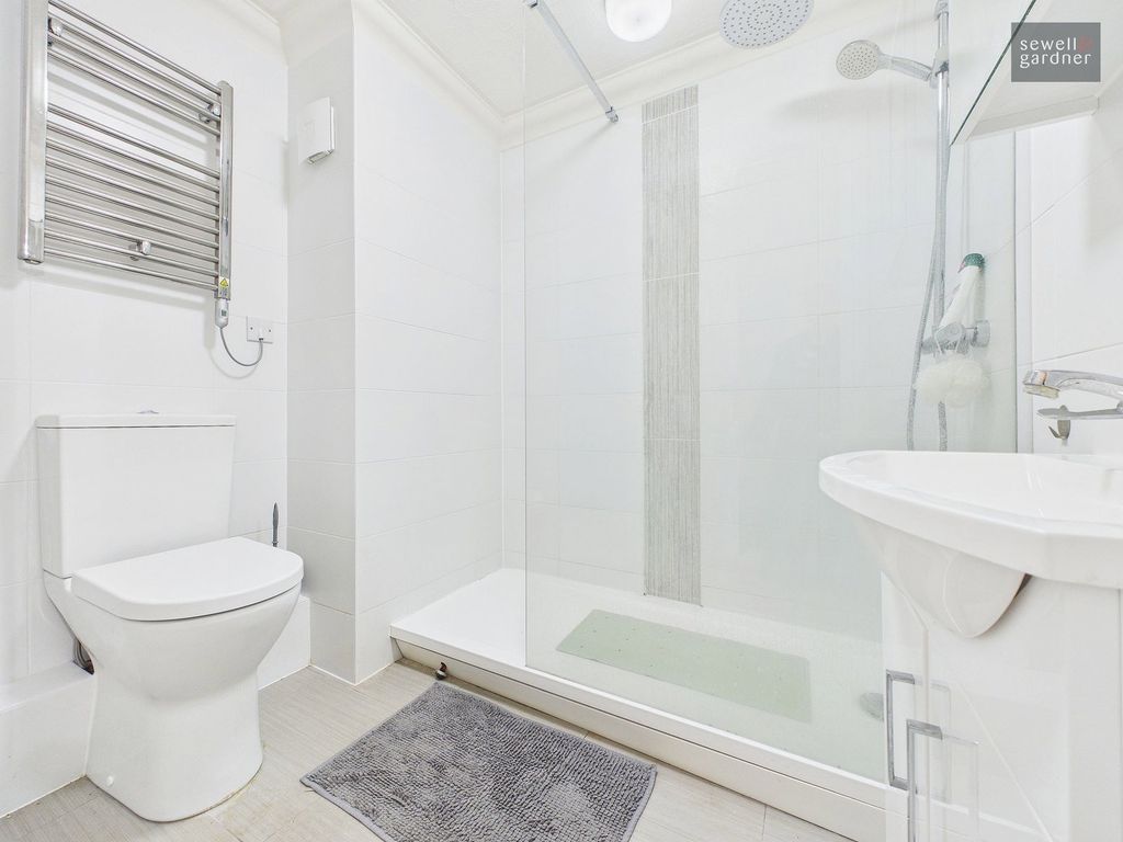 Additional image 6 of 1 bed flat for saleHigh Street, Rickmansworth WD3