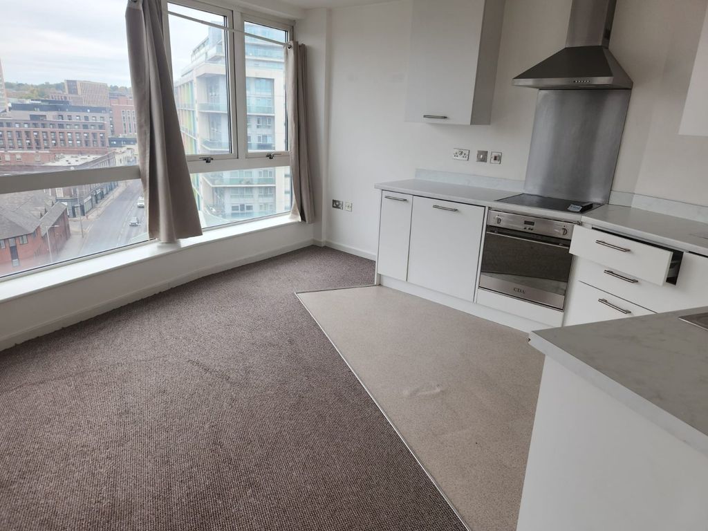 Property photo 2 of 6 Picture No. 15