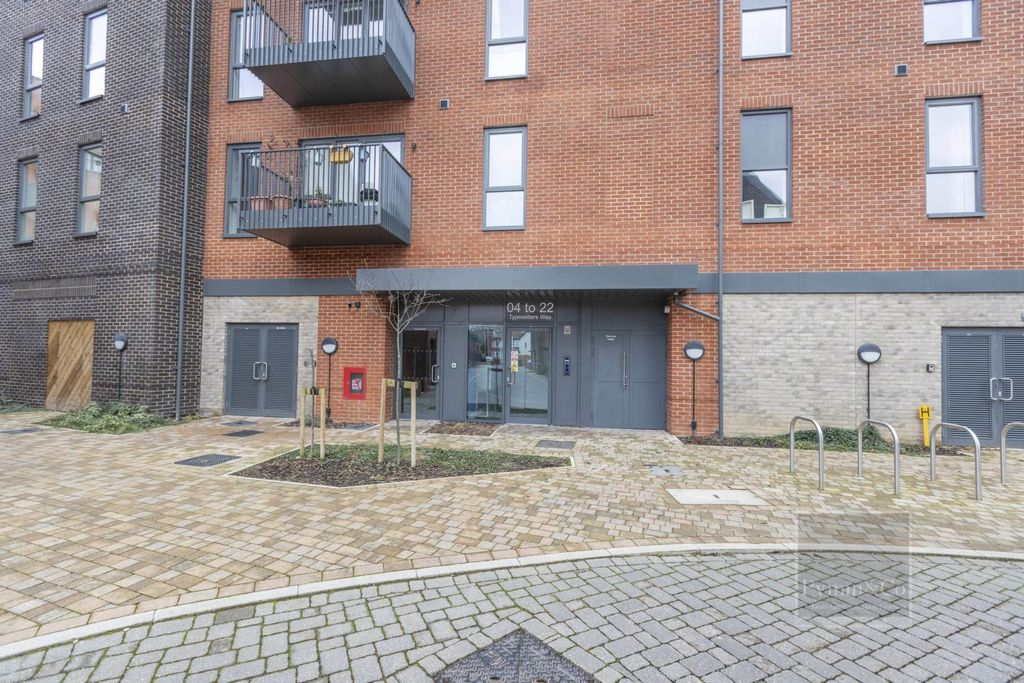 Property photo 3 of 14