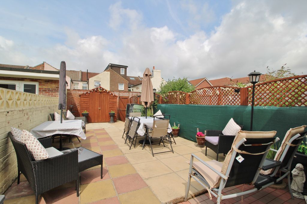 Property photo 3 of 18