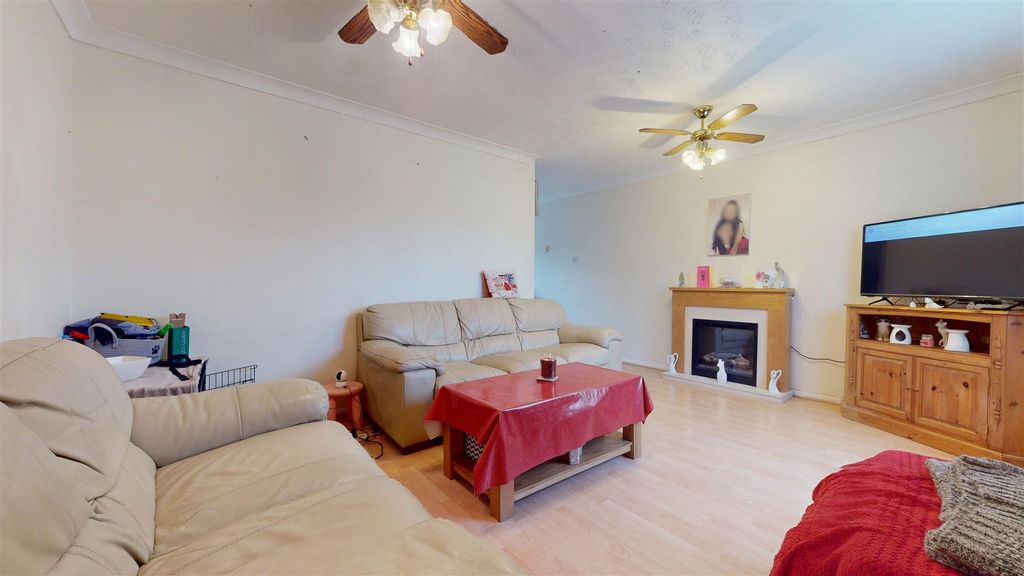 Property photo 2 of 16 03242026_005327.Jpg