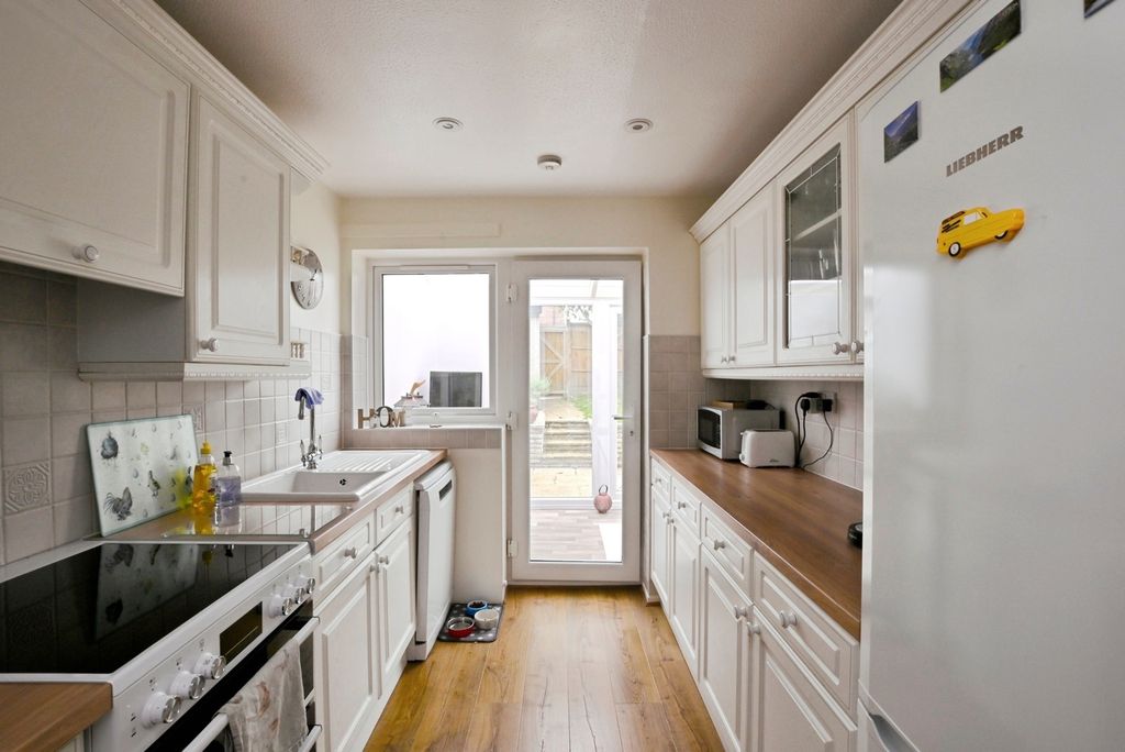 Property photo 3 of 13 Pbox-Img.Jpg