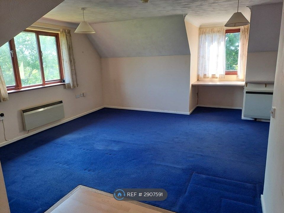 Property photo 3 of 6