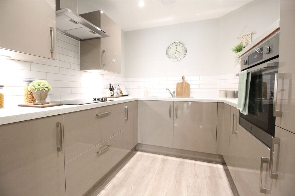 Property photo 3 of 12 Picture No. 04