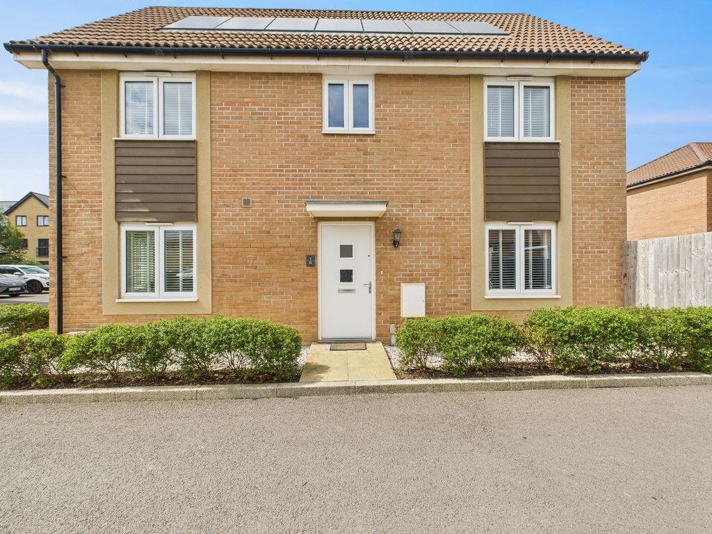 Property photo 1 of 32
