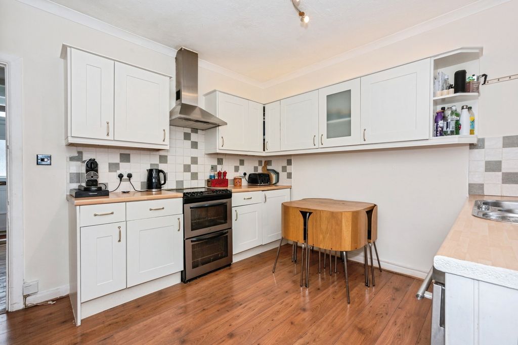 Property photo 1 of 17 Photo
