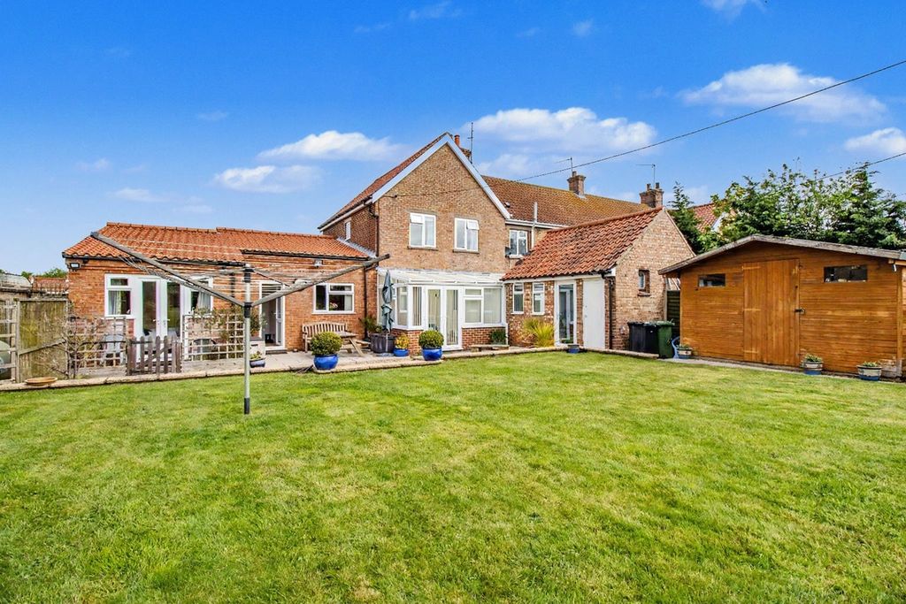 Property photo 1 of 28 2349081