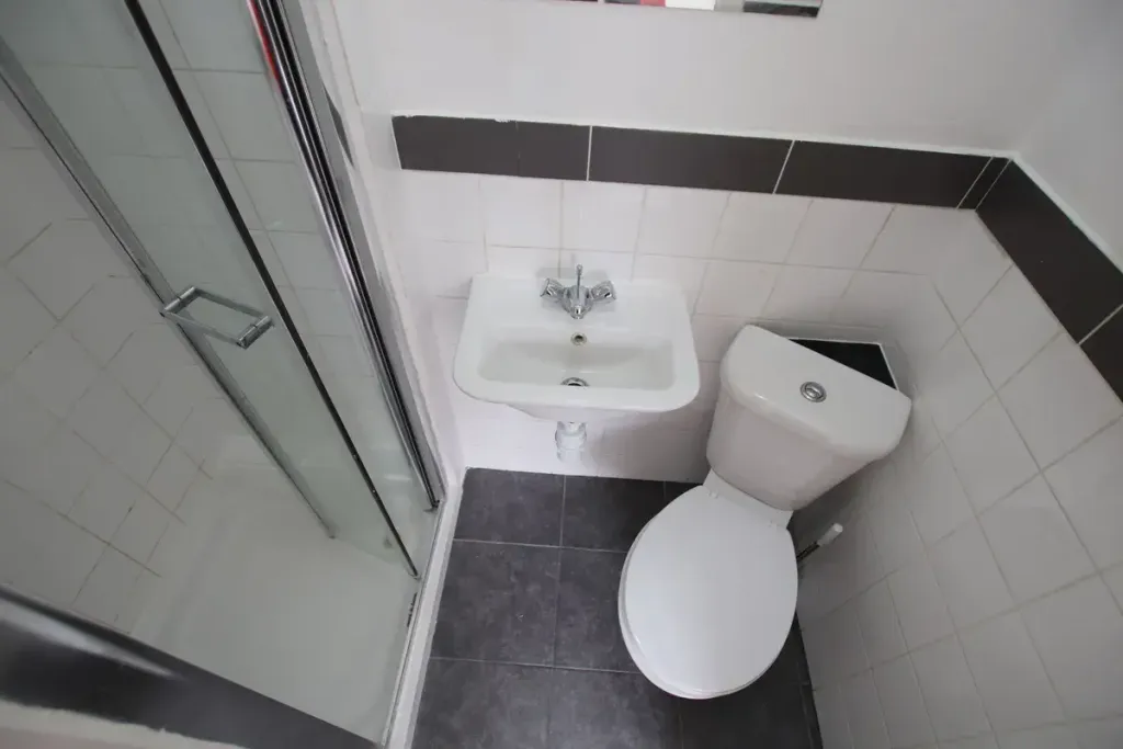 Property photo 3 of 5 Gallery