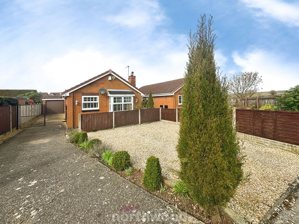 Property photo 1 of 27