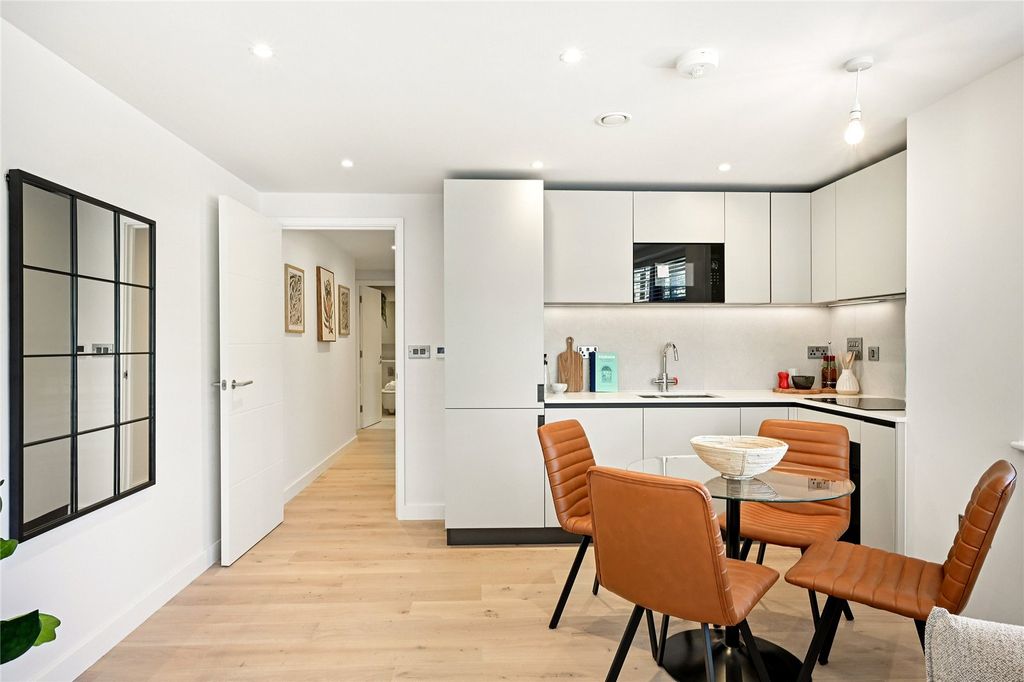 Property photo 2 of 16 Picture No. 16