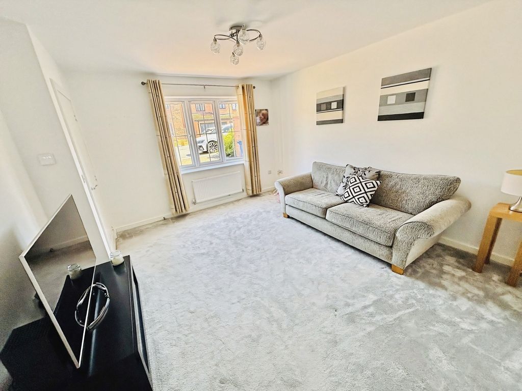 Property photo 3 of 13 Pbox-Img.Jpg