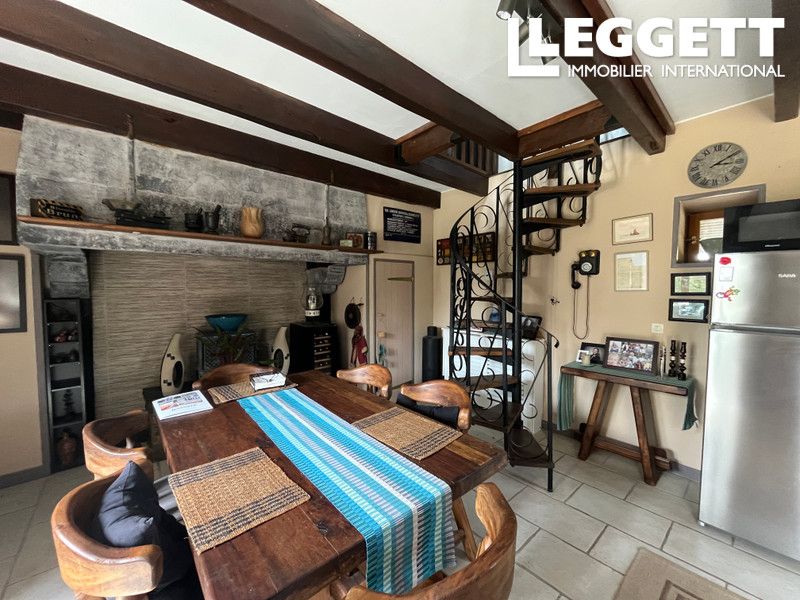 Property photo 3 of 10