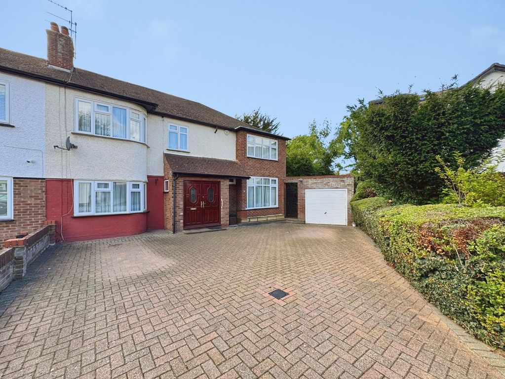 Property photo 1 of 19 Exrterior