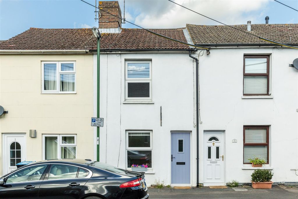 Property photo 1 of 17