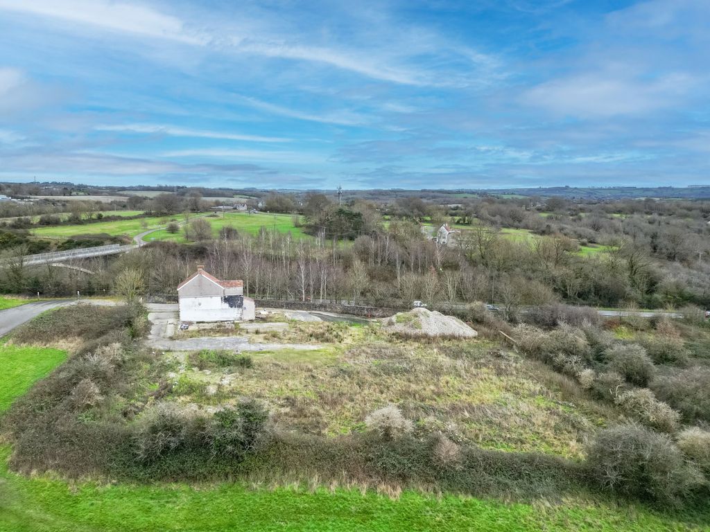 Property photo 1 of 9 Picture No. 07