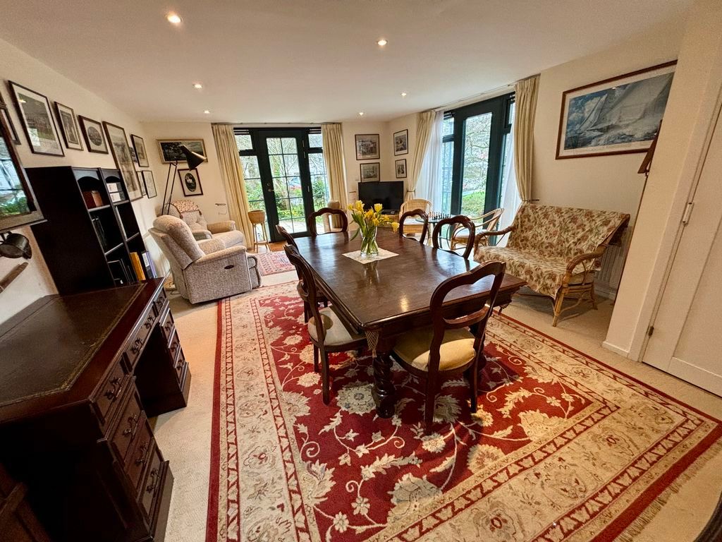 Property photo 3 of 25 Photo 9