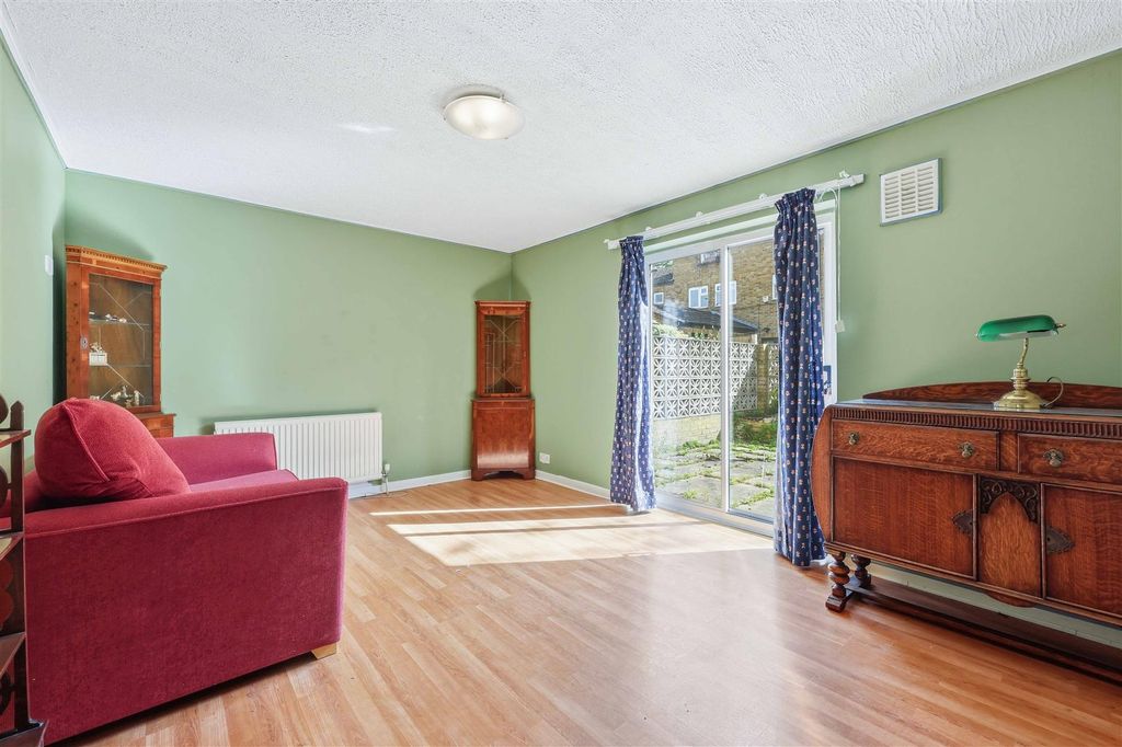 Property photo 2 of 14