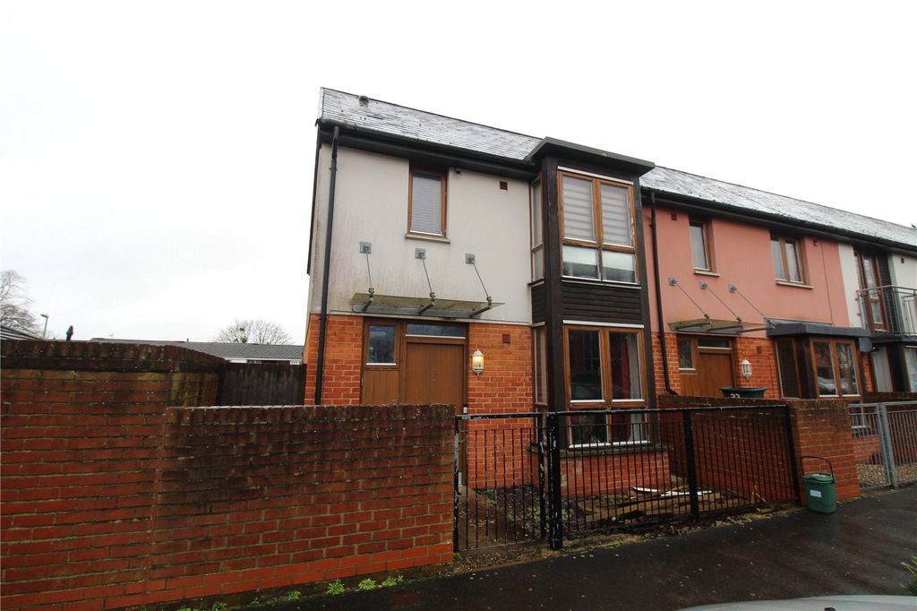 Property photo 1 of 24 Picture No. 10