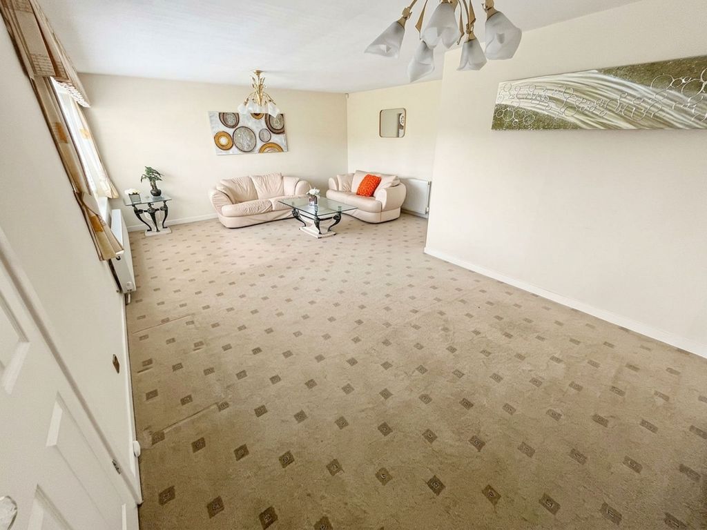 Property photo 2 of 29