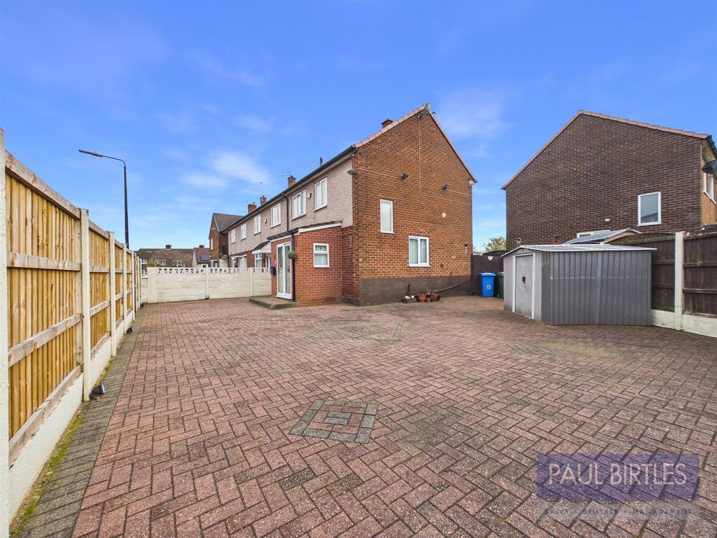 Property photo 2 of 22 Cam01301G0-Pr0733-Still026.Jpg