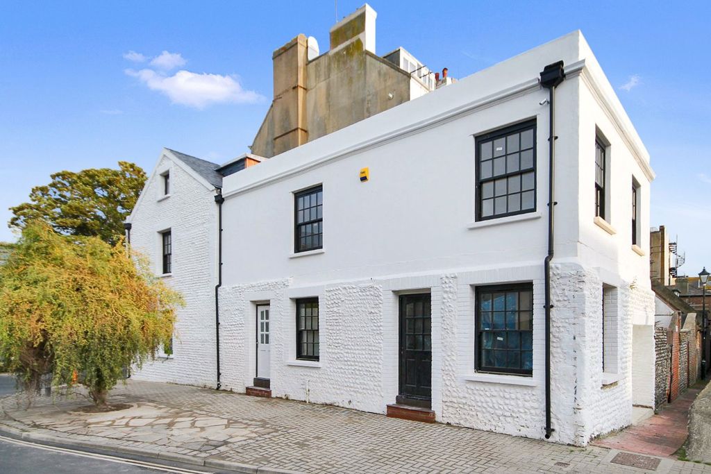 Property photo 1 of 6 Front_1718961289761