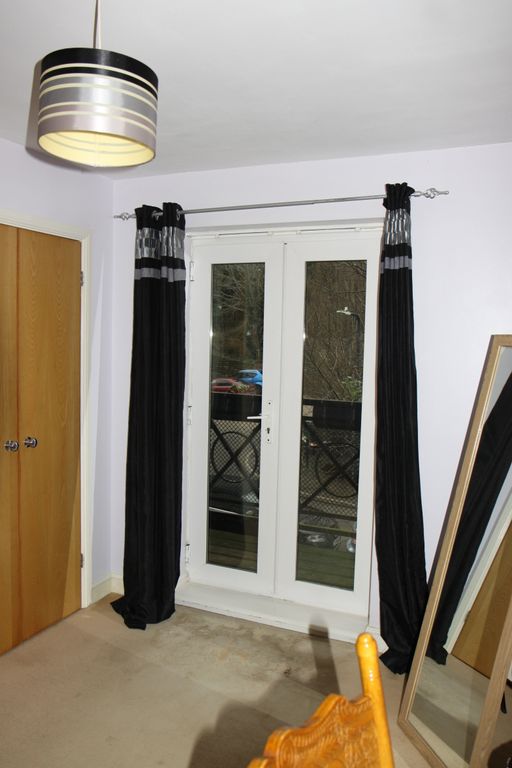 Property photo 3 of 11 Main Bedroom With Balcony