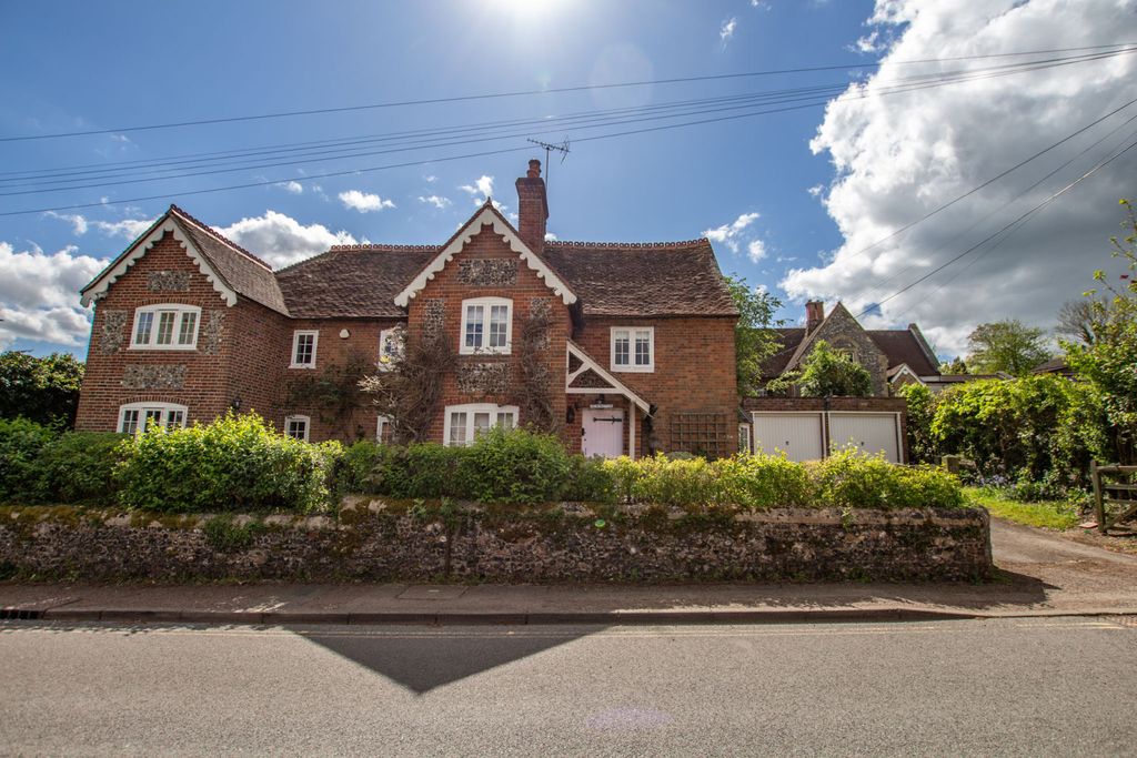 Property photo 2 of 39 Picture No. 47