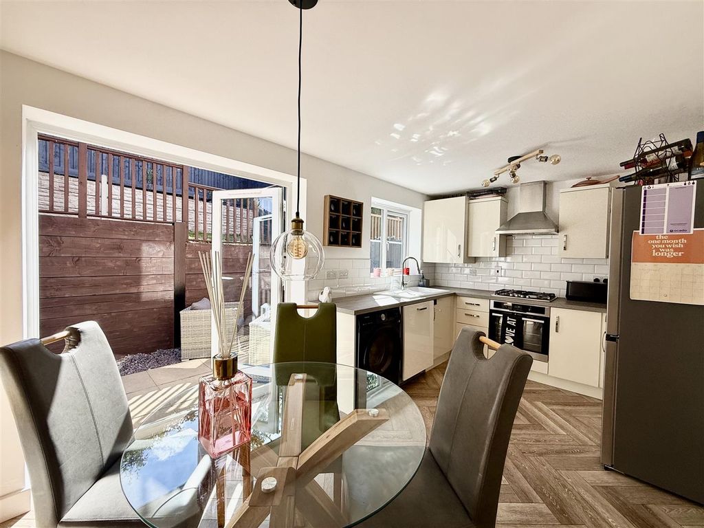 Property photo 2 of 27 2