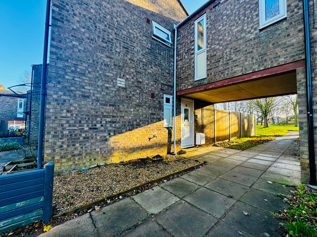 Property photo 1 of 18 Image