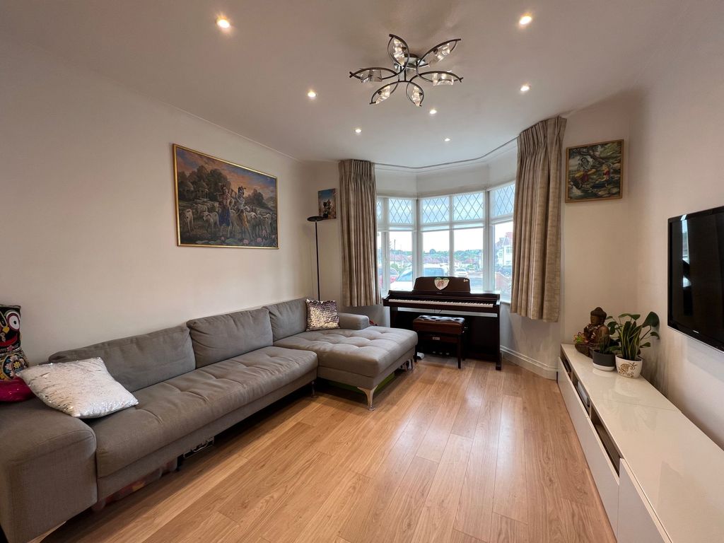 Property photo 2 of 16 Reception Room